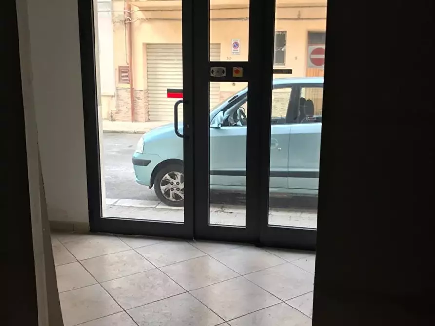 Immagine 5 di Locale commerciale in affitto  in via cesaro a Trapani