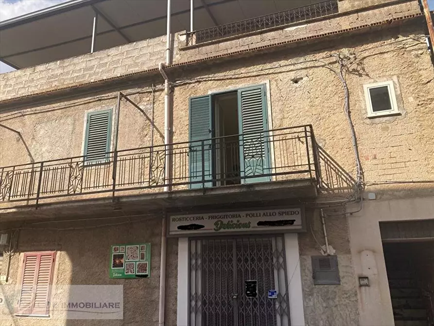 Immagine 2 di Appartamento in vendita  in Via Principe Umberto Vicari  a Vicari