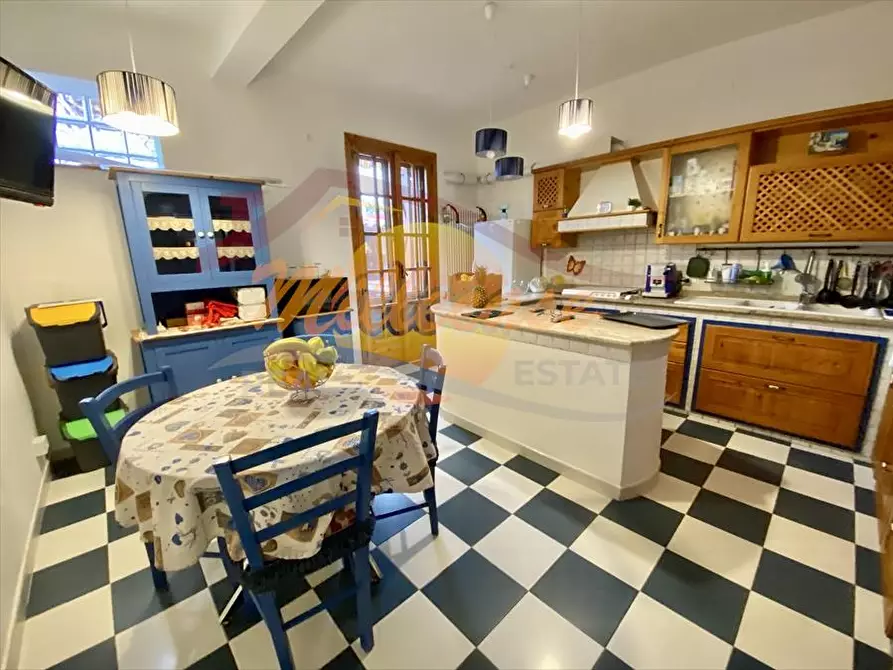 Immagine 12 di Villa in vendita  in VIA MARIA LIUGI MONTI a Siracusa