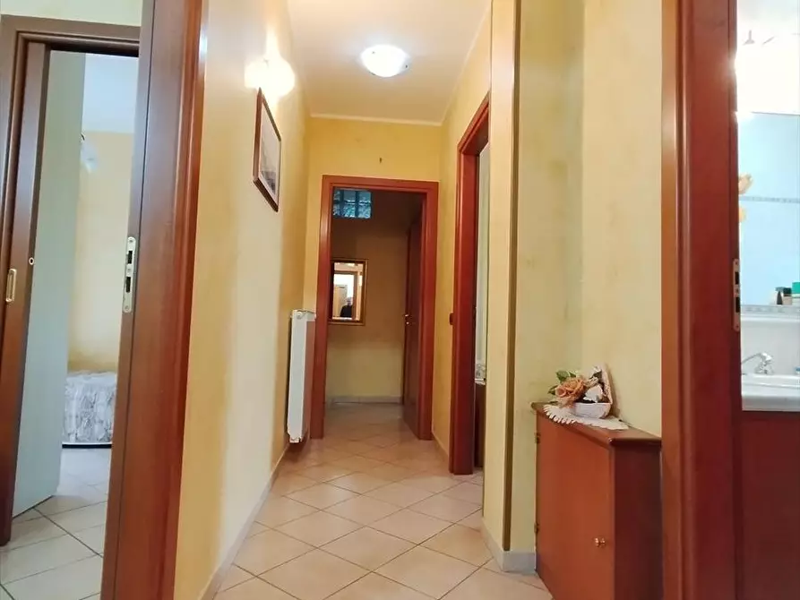 Immagine 9 di Appartamento in vendita  a Gioia Tauro