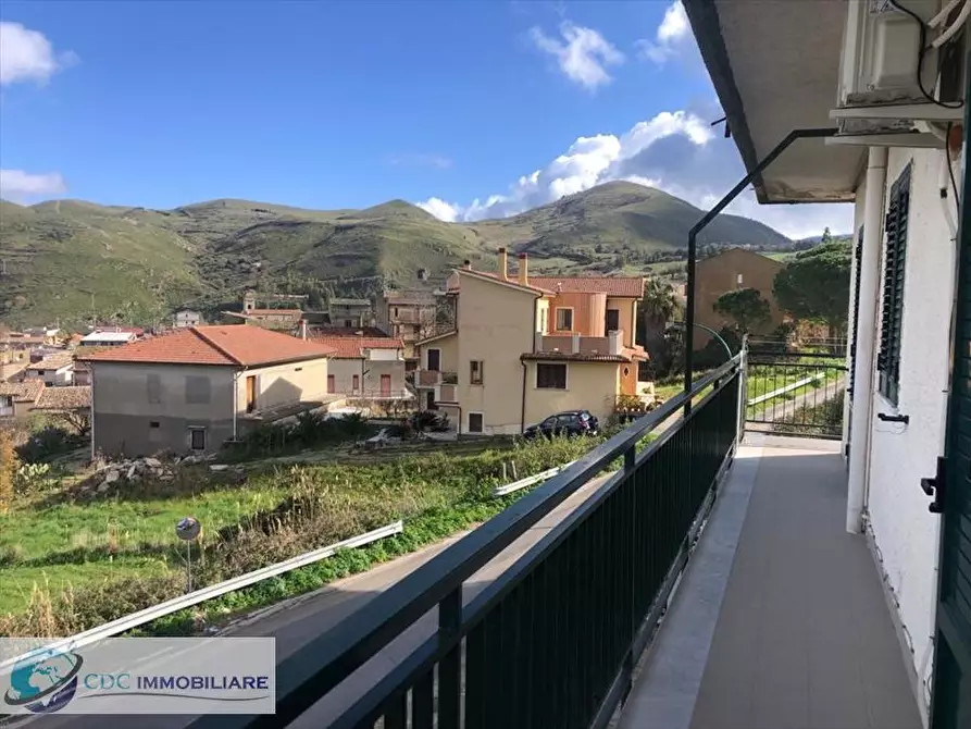 Immagine 12 di Appartamento in vendita  in via Francesco Crispi  Palazzo Adriano a Palazzo Adriano