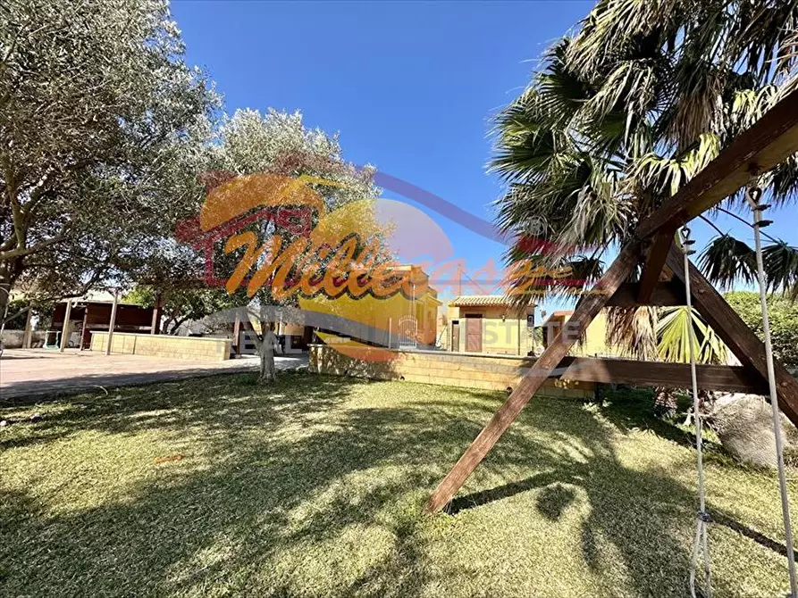 Immagine 12 di Villa in vendita  in arenella a Siracusa