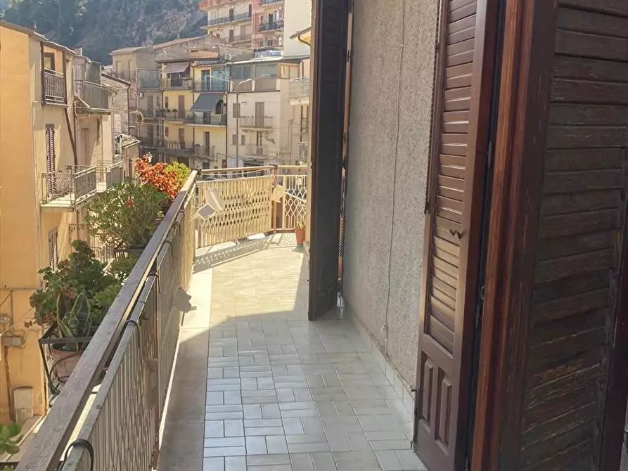 Immagine 12 di Appartamento in vendita  in Via Mercato  Castronovo di Sicilia a Castronovo Di Sicilia