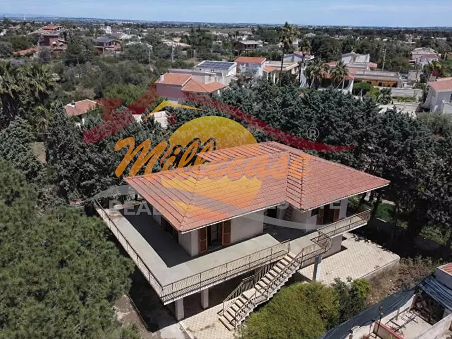 Immagine 10 di Villa in vendita  in via mar di bering a Siracusa
