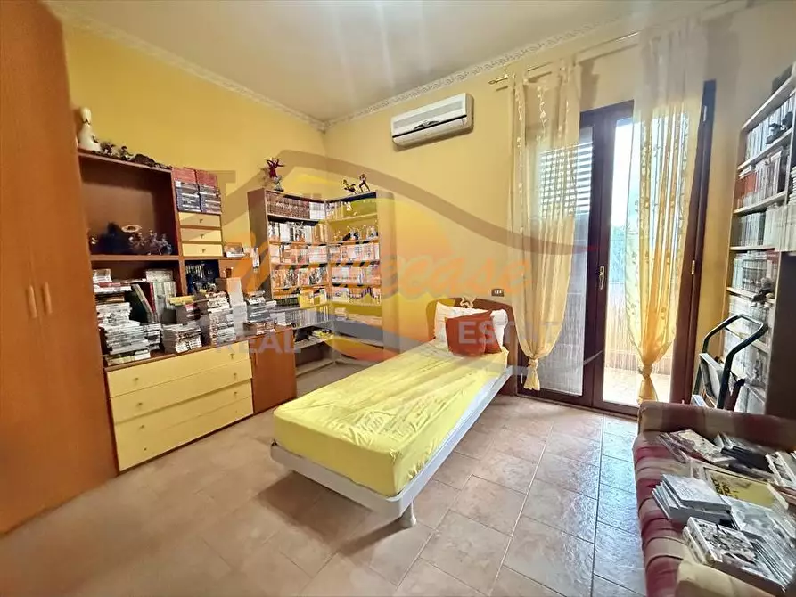 Immagine 18 di Villa in vendita  in viale Garrone a Siracusa