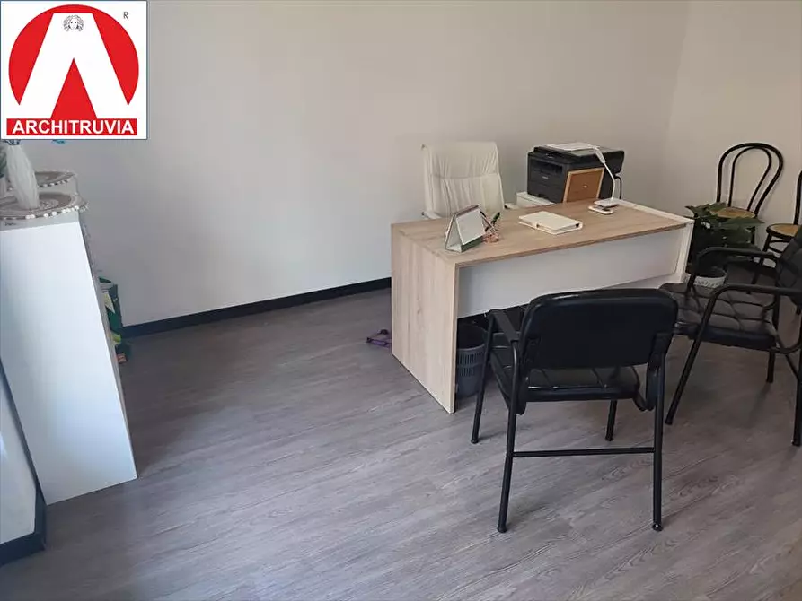 Immagine 6 di Ufficio in affitto  in viale della regione 54 a Caltanissetta