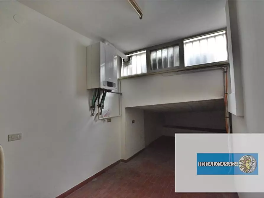 Immagine 26 di Locale residenziale in vendita  in macerata via Goffredo mameli 39 a Macerata