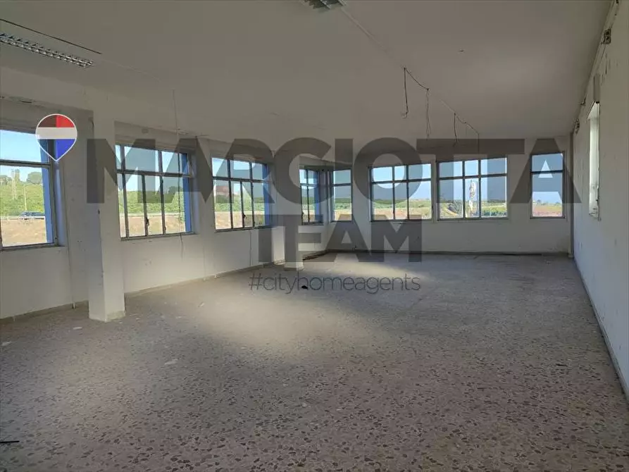 Immagine 3 di Locale commerciale in affitto  in SS 192 KM 79 a Misterbianco