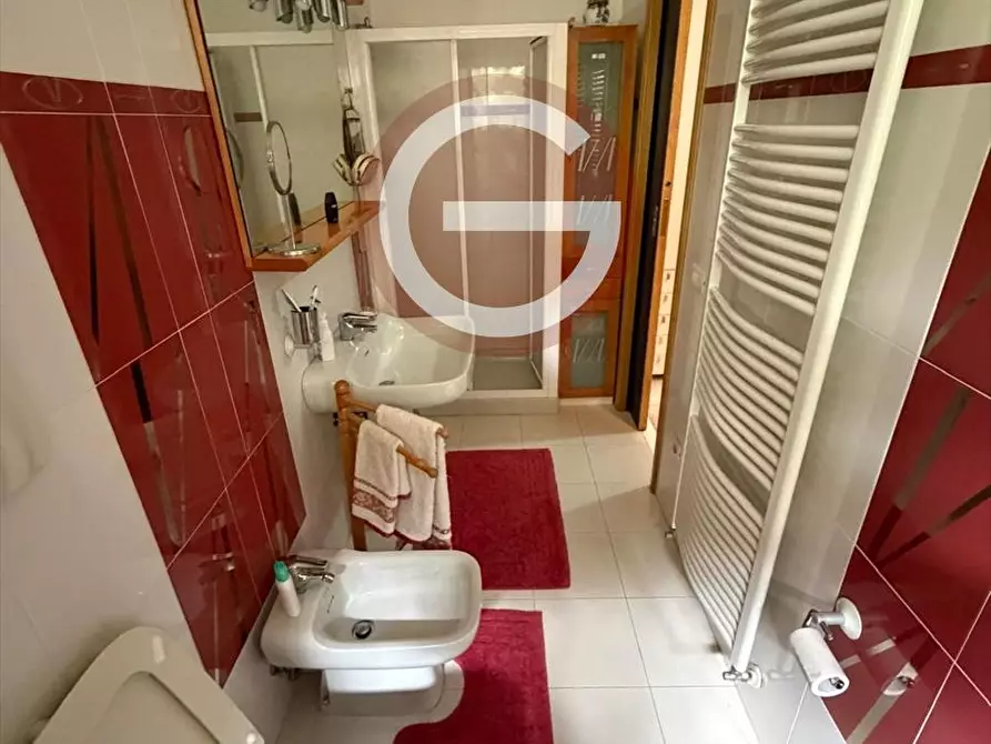 Immagine 13 di Casa indipendente in vendita  a Cinquefrondi