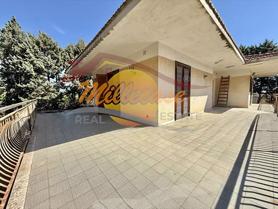 Immagine 7 di Villa in vendita  in via mar di bering a Siracusa