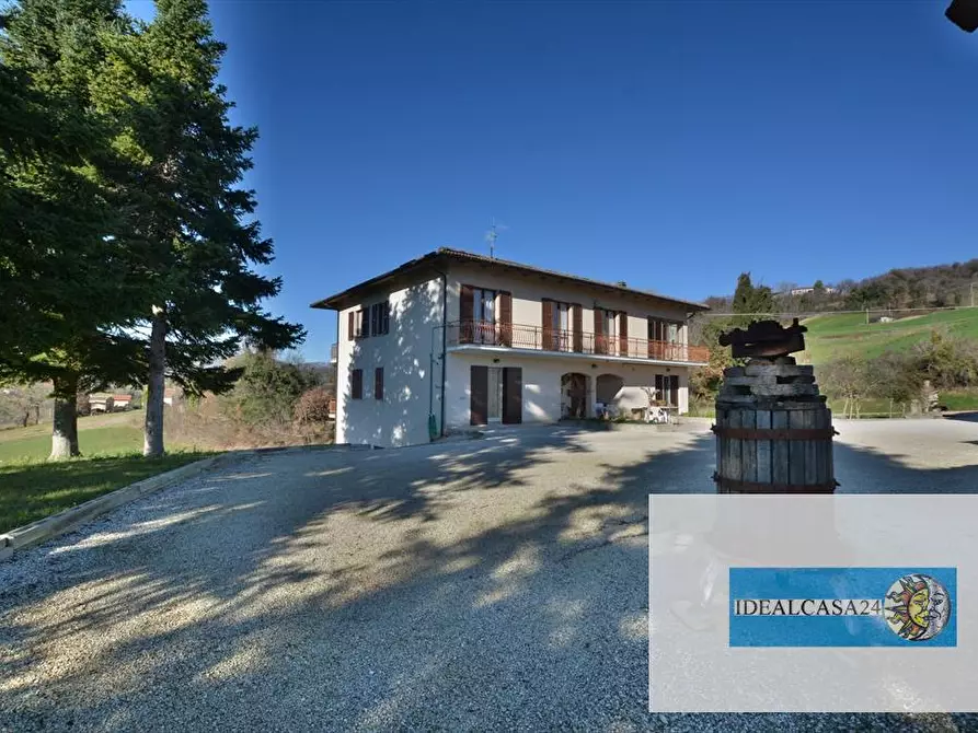 Immagine 10 di Casa indipendente in vendita  in camporotondo di fiastrone c.da colvenale n. 7 a Camporotondo Di Fiastrone