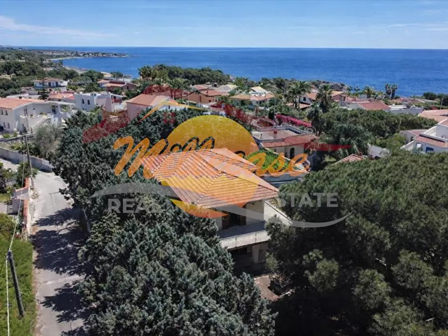 Immagine 11 di Villa in vendita  in via mar di bering a Siracusa