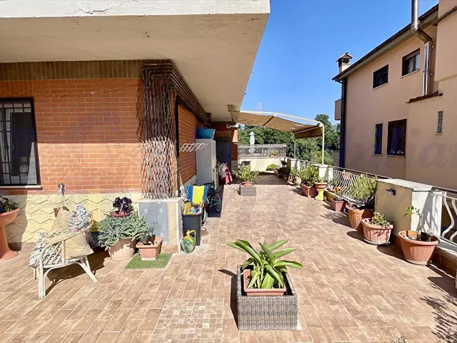 Immagine 17 di Appartamento in vendita  in Via Gussola 20 a Roma