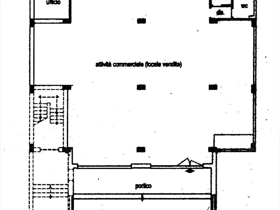 Immagine 3 di Locale commerciale in vendita  a Cittanova