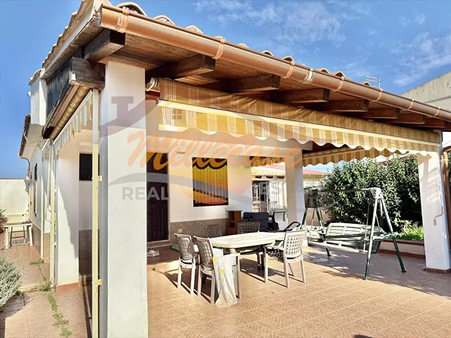 Immagine 1 di Villa in vendita  in VIA ELORINA a Siracusa