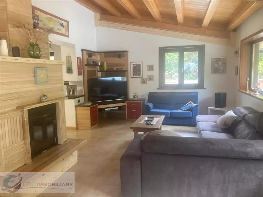 Immagine 10 di Villa in vendita  in contrada Margimuto a Santo Stefano Quisquina