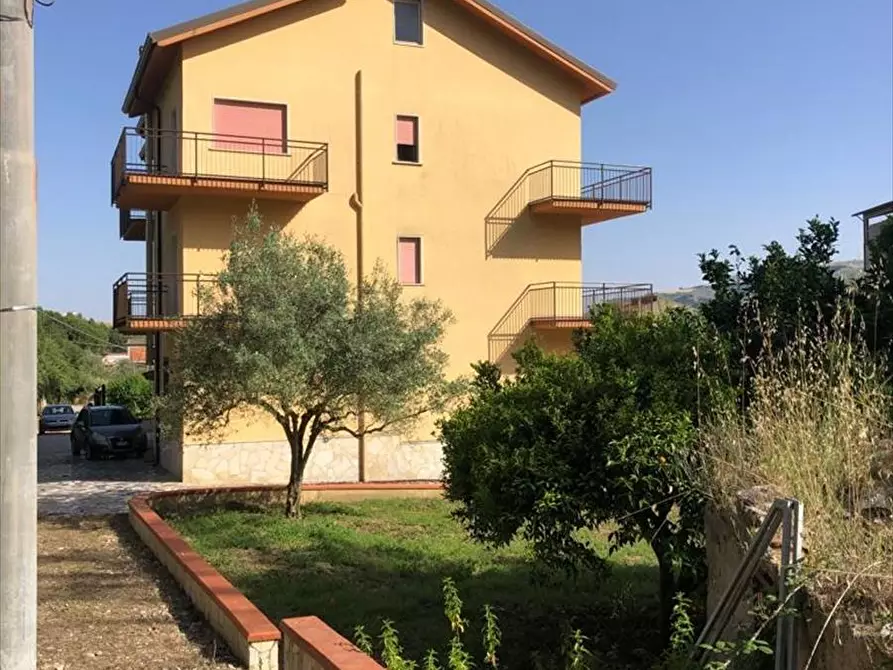 Immagine 2 di Casa indipendente in vendita  in via Caduti Di Nassirya a Lercara Friddi