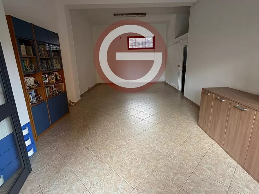 Immagine 3 di Garage in vendita  a Taurianova