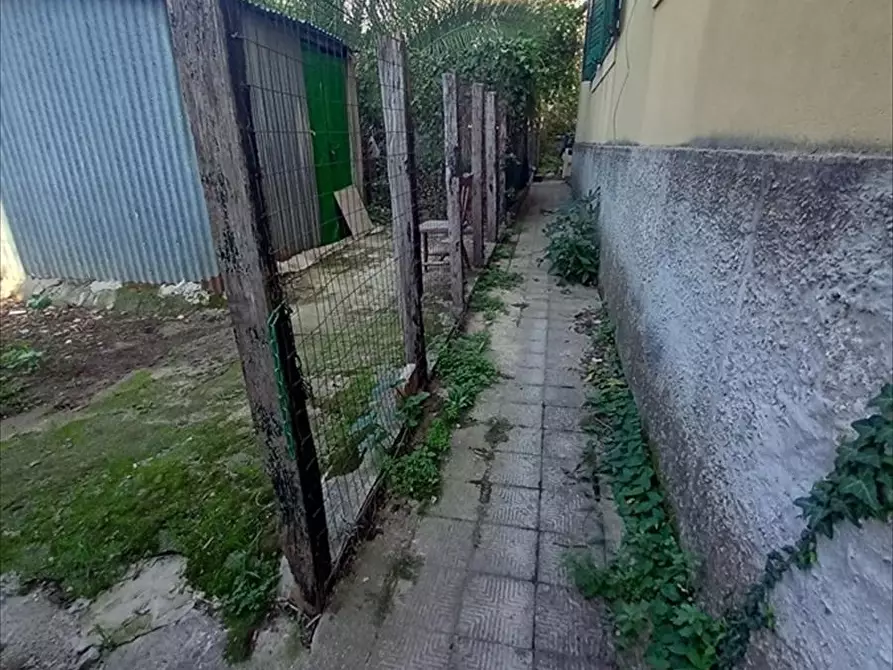 Immagine 25 di Appartamento in vendita  a Cinquefrondi