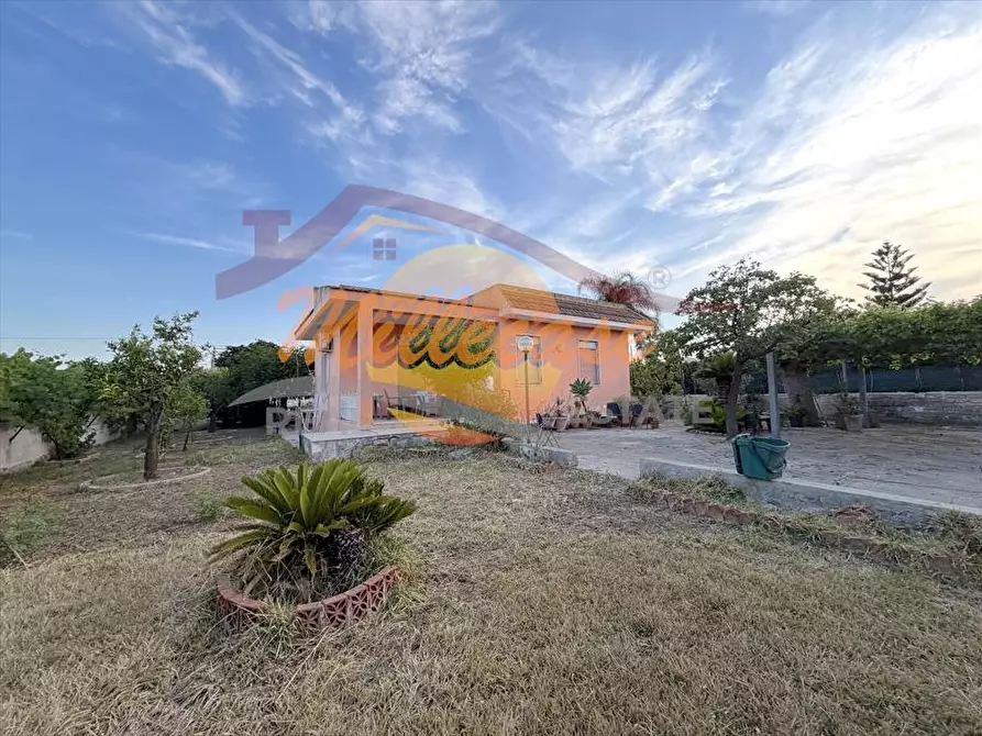 Immagine 1 di Villa in vendita  in traversa pozzo di mazza a Siracusa