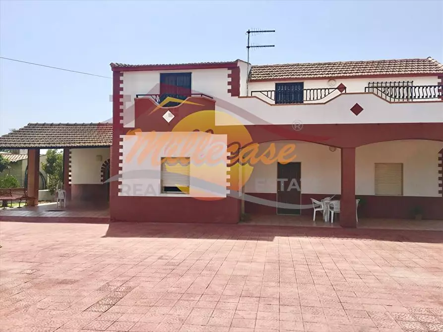 Immagine 1 di Villa in vendita  in via olindo marinelli a Siracusa
