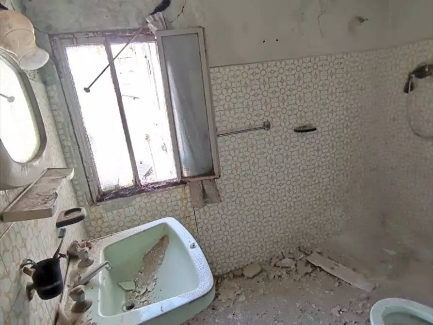 Immagine 4 di Casa indipendente in vendita  a Taurianova