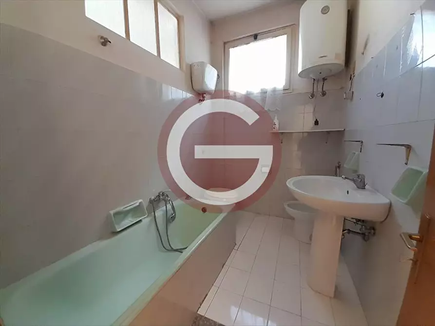 Immagine 11 di Casa indipendente in vendita  a Polistena