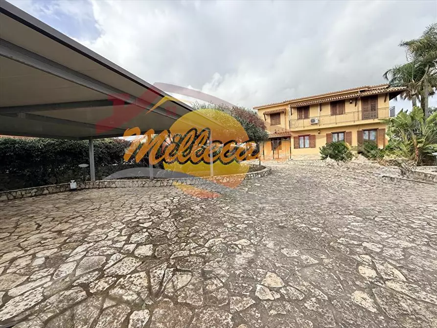 Immagine 27 di Villa in vendita  in viale Garrone a Melilli