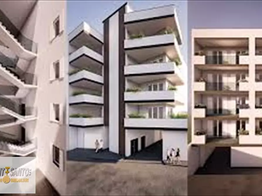 Immagine 3 di Palazzo in vendita  a Frattamaggiore