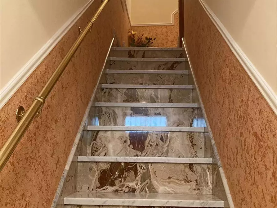 Immagine 2 di Appartamento in vendita  in Piazza Sant'Anna a Prizzi