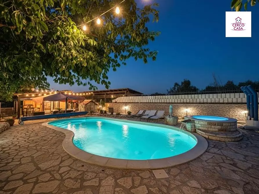 Immagine 3 di Villa in vendita  in via salinagrande a Trapani