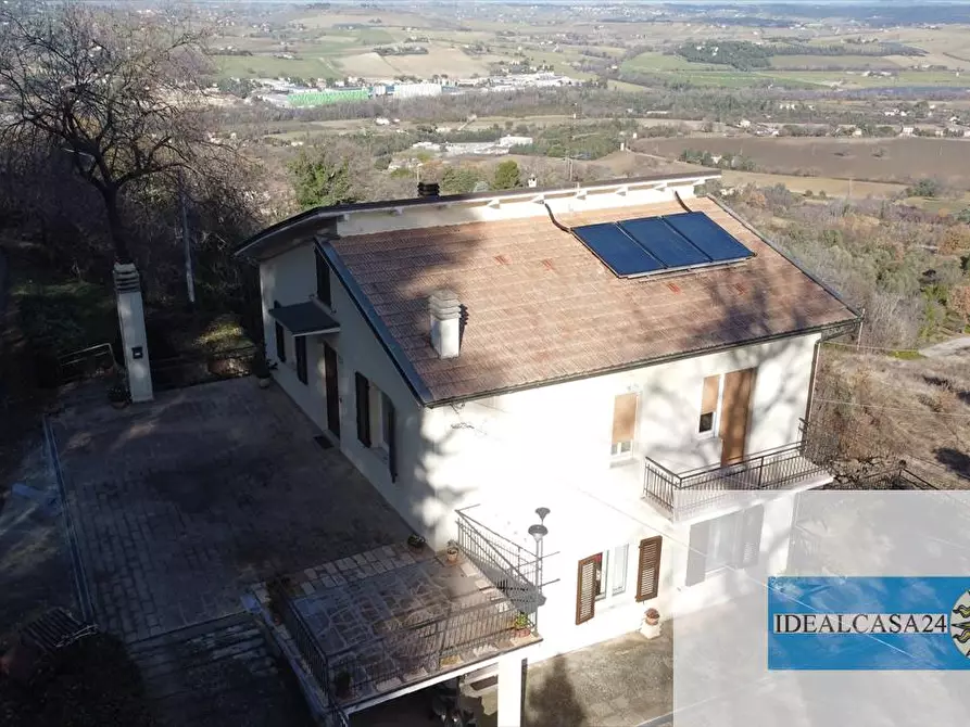Immagine 1 di Casa indipendente in vendita  in Pollenza C.da Fontangela a Pollenza