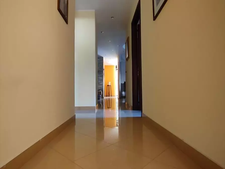 Immagine 6 di Appartamento in vendita  a Gioia Tauro