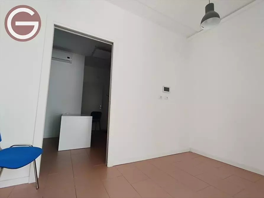 Immagine 6 di Ufficio in affitto  a Cittanova