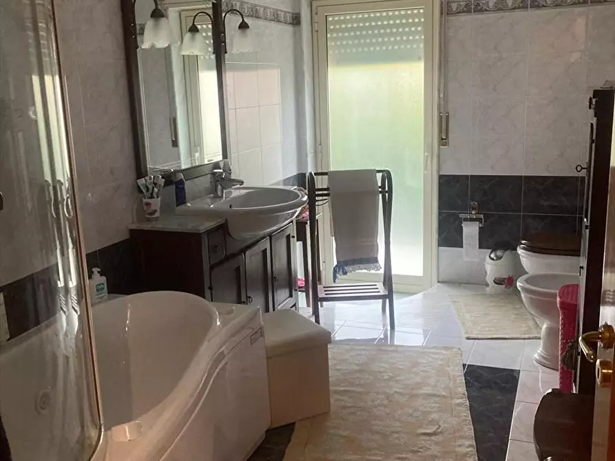 Immagine 20 di Appartamento in vendita  in Via Bari  a Cammarata