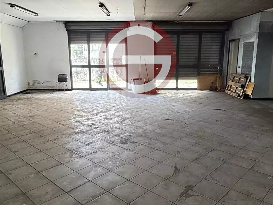 Immagine 4 di Locale commerciale in vendita  a Taurianova