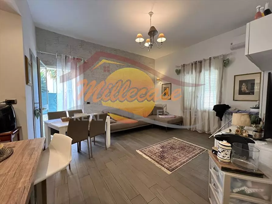 Immagine 4 di Appartamento in vendita  in via aidone a Siracusa