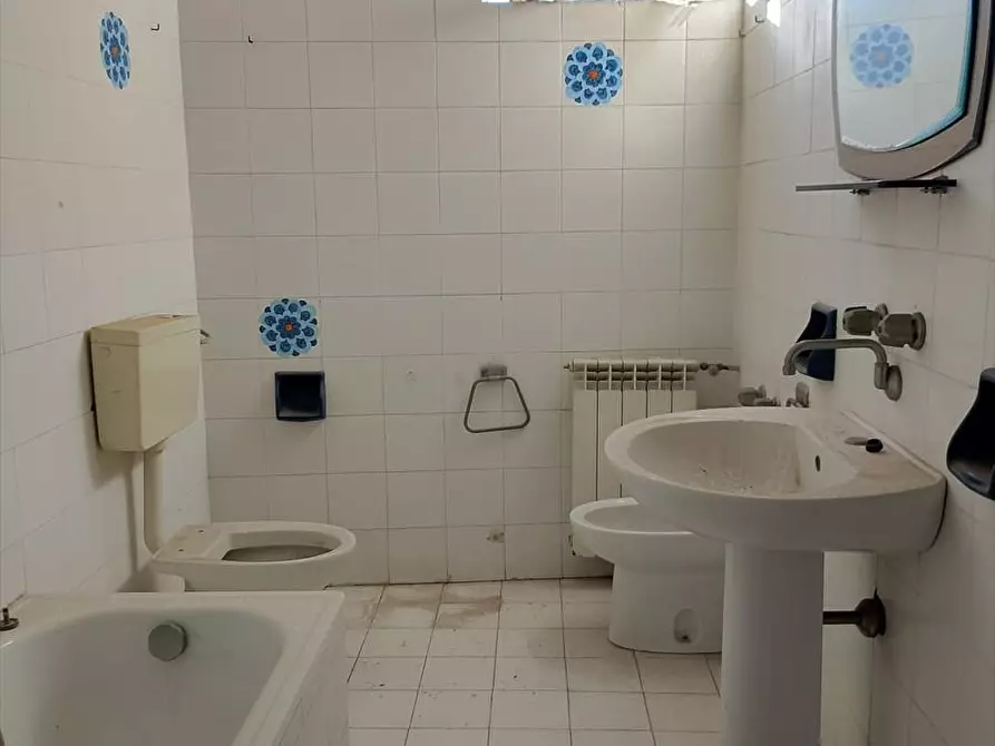 Immagine 21 di Appartamento in vendita  a Polistena