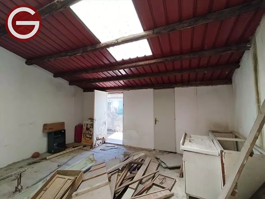 Immagine 5 di Garage in vendita  a Cittanova