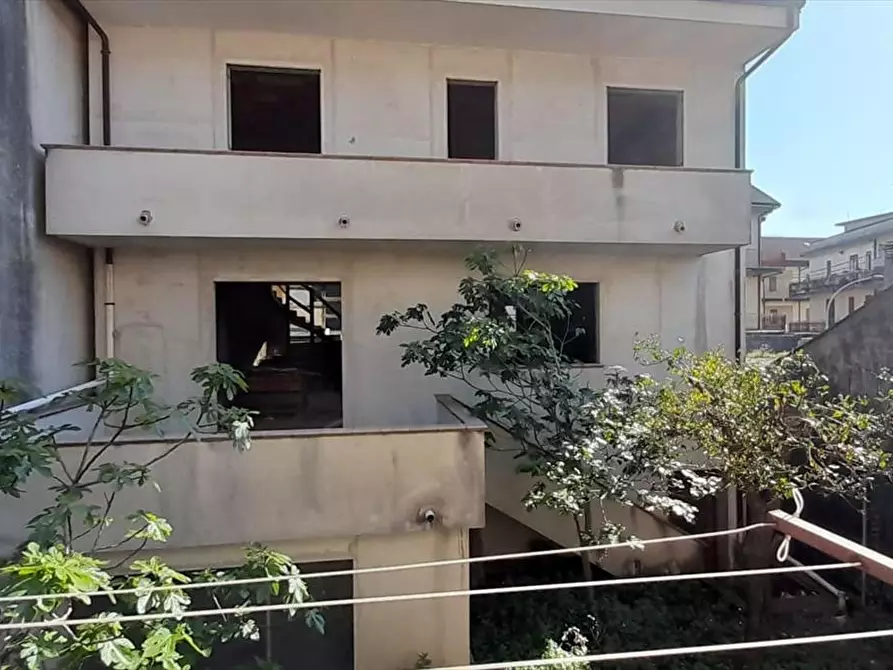 Immagine 2 di Villa in vendita  a Cittanova