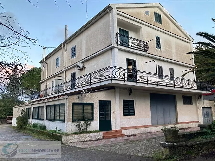 Immagine 7 di Rustico / casale in vendita  in contrada zachia ss 118 a Prizzi