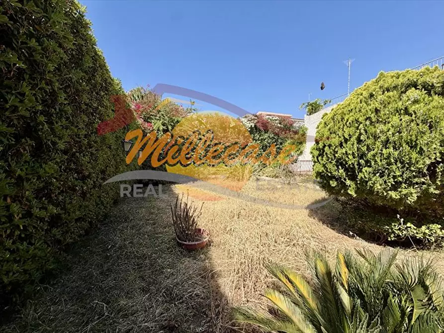 Immagine 5 di Villa in vendita  in viale dei lidi a Siracusa