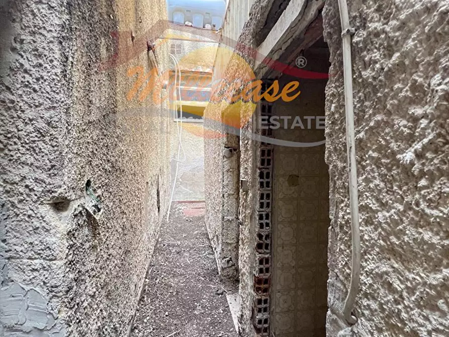 Immagine 5 di Locale commerciale in vendita  in VIA PIAVE a Siracusa