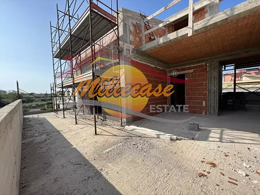 Immagine 1 di Villa in vendita  in VIA PIAZZA ARMERINA a Siracusa