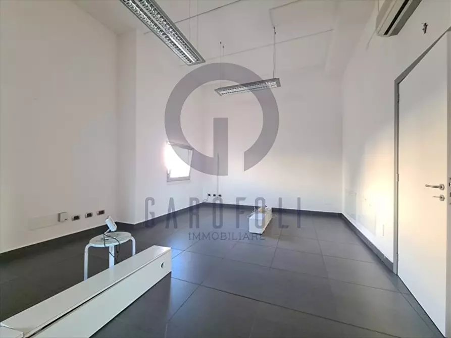 Immagine 8 di Ufficio in affitto  in Via Antichi Pastifici n.8 a Molfetta