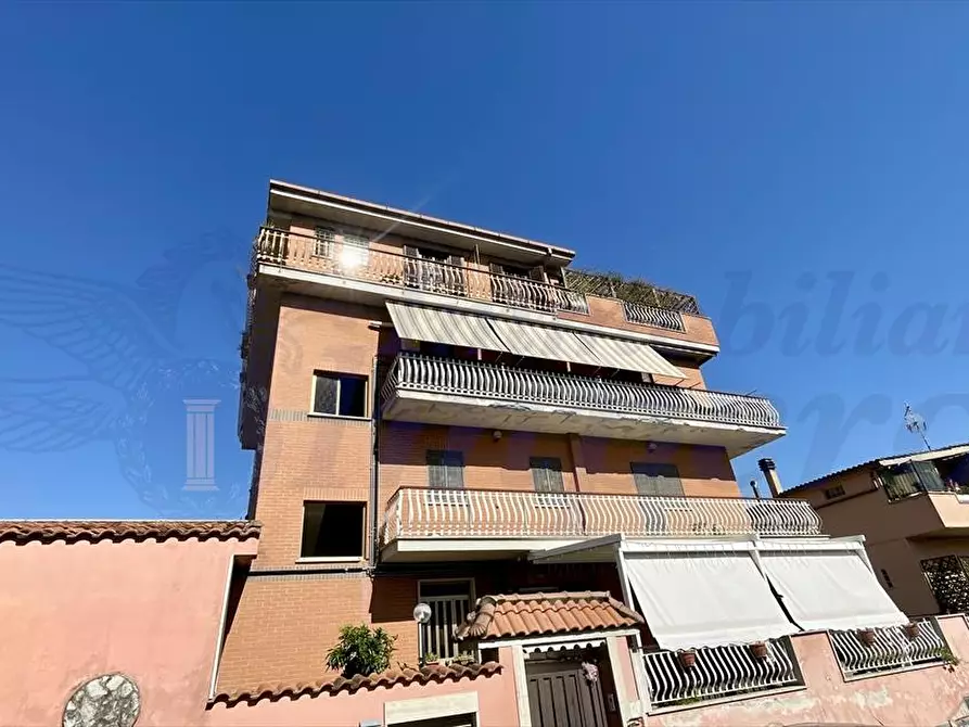 Immagine 3 di Appartamento in vendita  in Via Gussola 20 a Roma