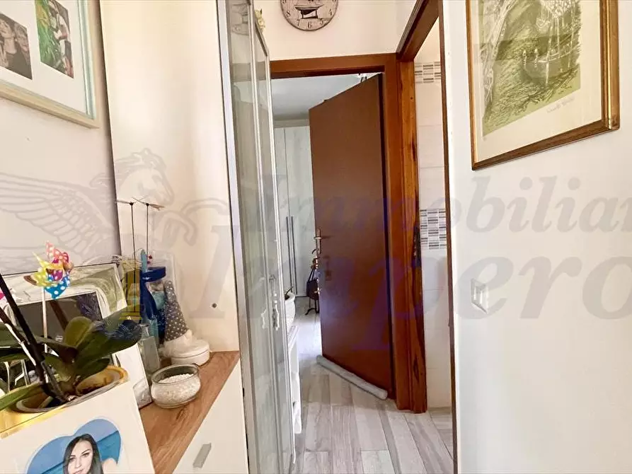 Immagine 11 di Casa indipendente in vendita  a Ardea