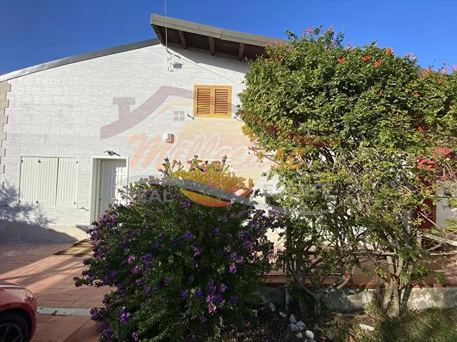 Immagine 2 di Villa in vendita  in VIA MARIA LIUGI MONTI a Siracusa