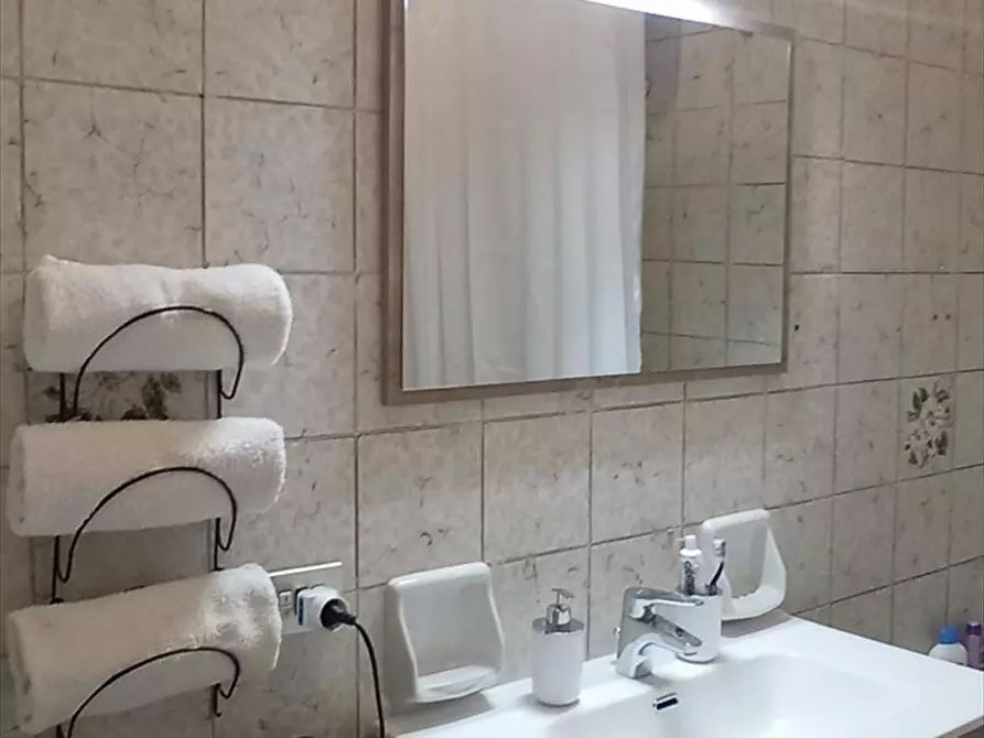 Immagine 6 di Appartamento in affitto  a Sant'ilario Dello Ionio