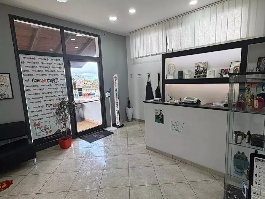 Immagine 5 di Locale commerciale in affitto  a Taurianova